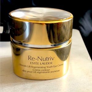 RE-NUTRIV
ULTIMATE LIFT REGENERATING YOUTH EYE CREME